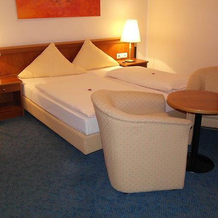 Hotel Jahnhaus Ланґенфельд Номер фото