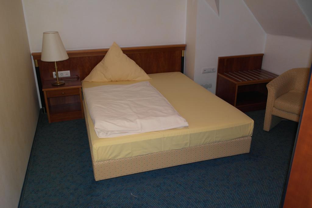 Hotel Jahnhaus Ланґенфельд Номер фото